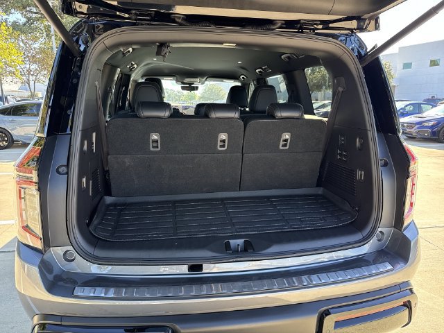 Used 2025 Nissan Armada PRO-4X AWD/4WD image 13
