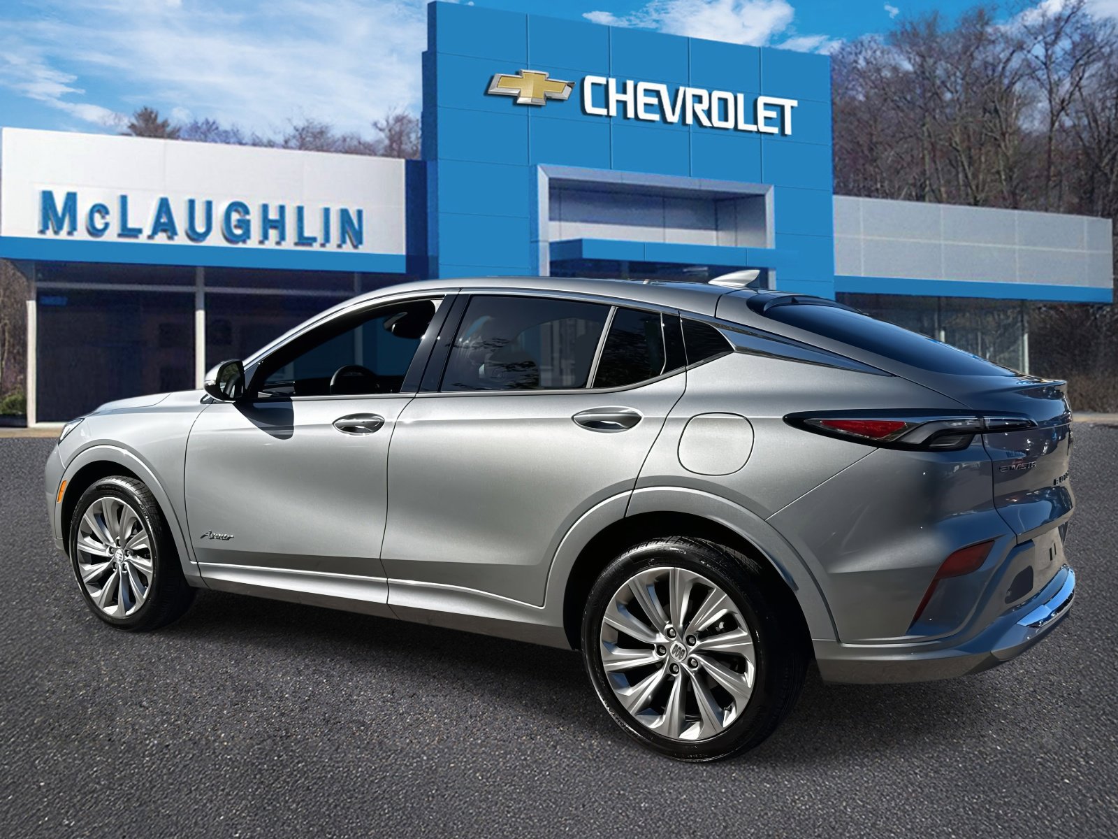 Certified 2025 Buick Envista Avenir image 2