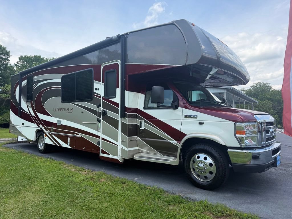 Used 2017 Ford E-450 and Econoline 450 Super Duty w/ Motorhome Prep Package RWD image 3