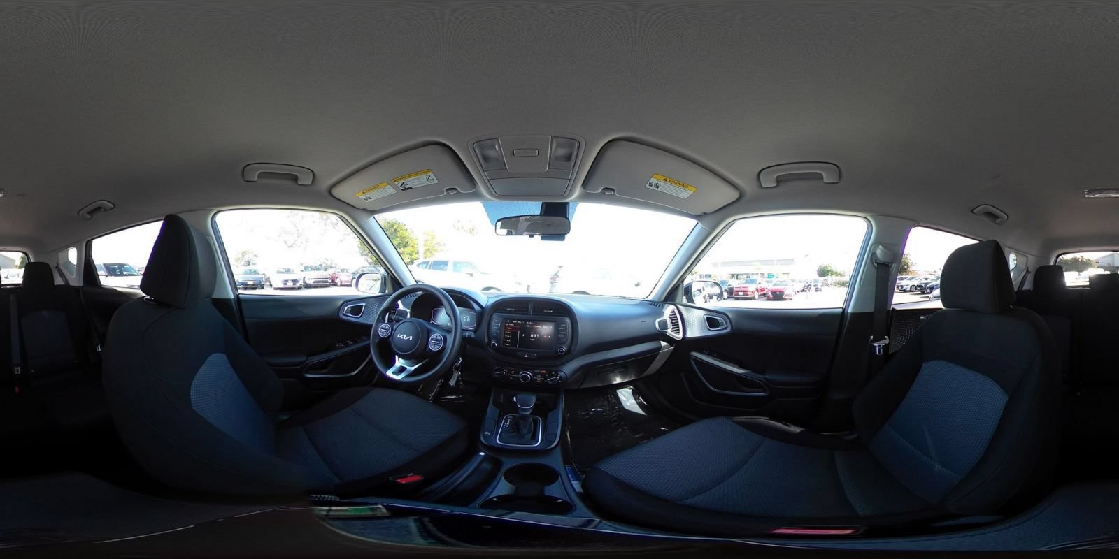 Used 2025 Kia Soul LX w/ LX Technology Package FWD image 42