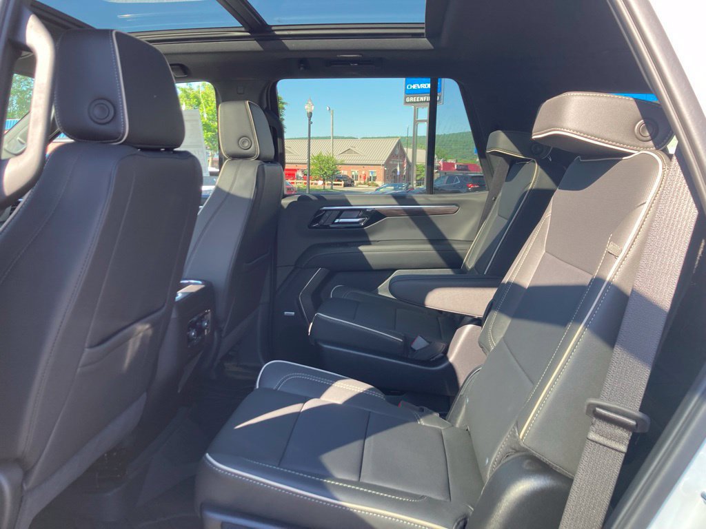 New 2026 Chevrolet Tahoe Premier w/ Sun And Tow Package AWD/4WD image 16