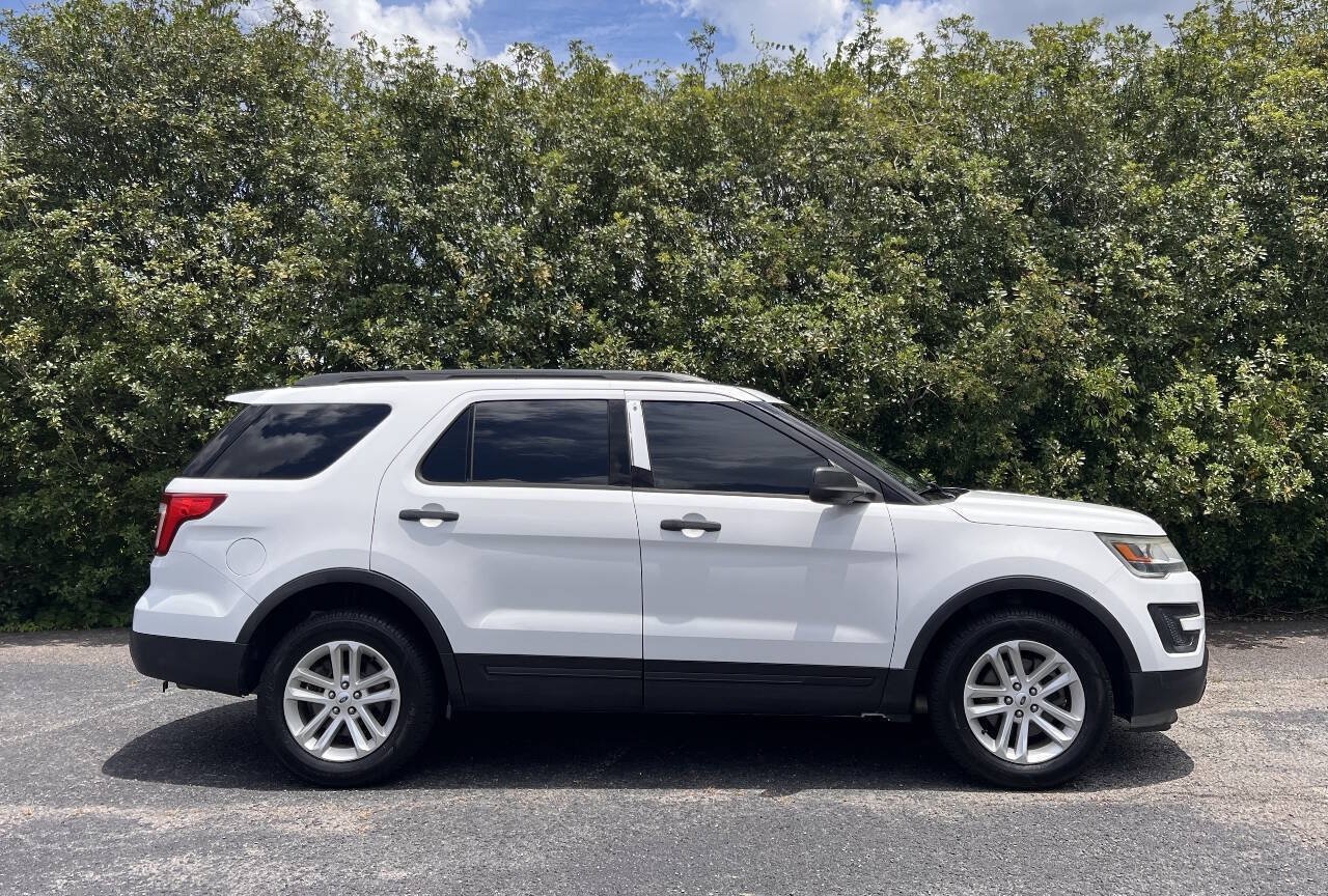 Used 2017 Ford Explorer 4WD image 7