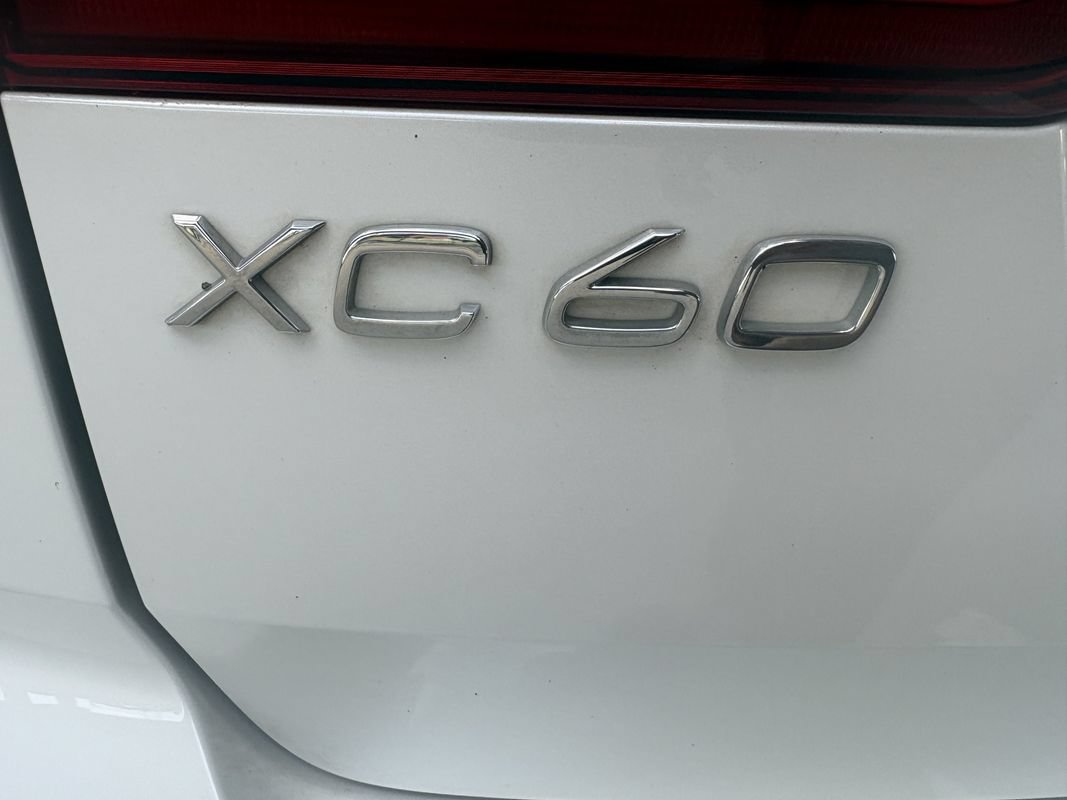 Used 2024 Volvo XC60 B5 Plus AWD/4WD image 35