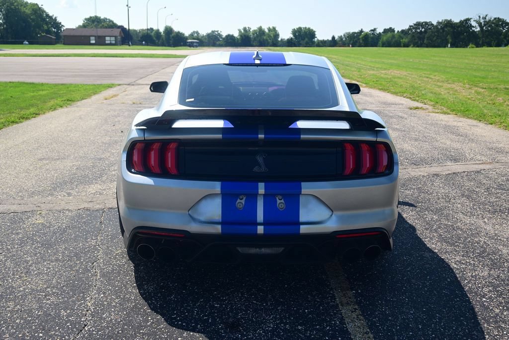 Used 2022 Ford Mustang Shelby GT500 w/ Technology Package RWD image 12