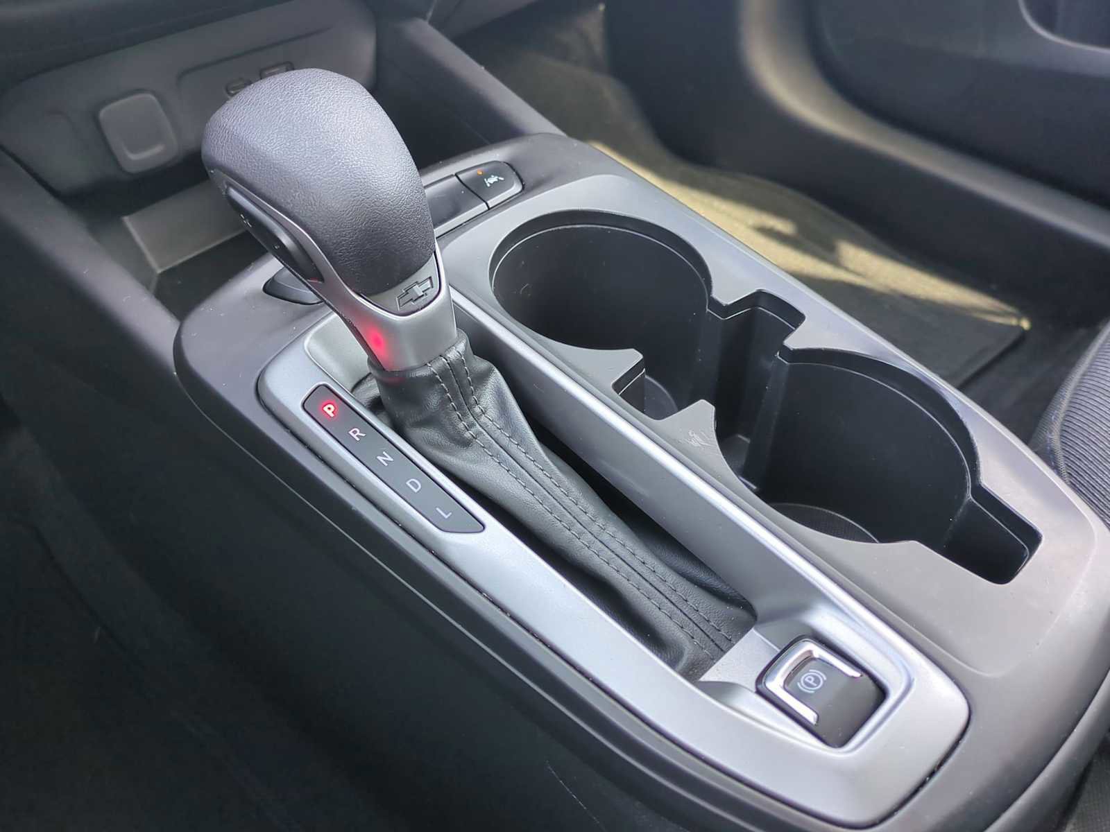 Used 2024 Chevrolet Trax LS image 16