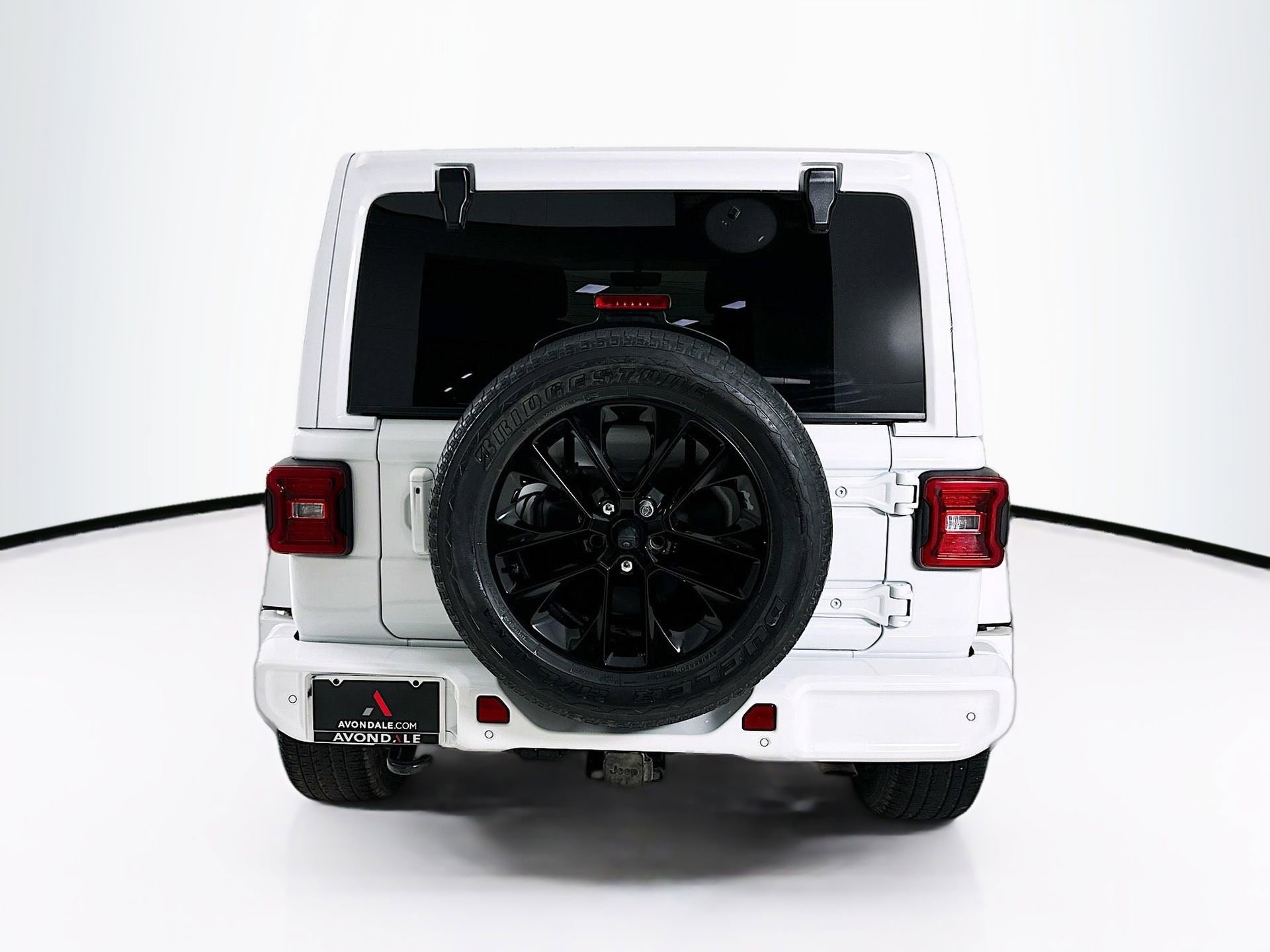 Used 2023 Jeep Wrangler Unlimited Sahara AWD/4WD image 7
