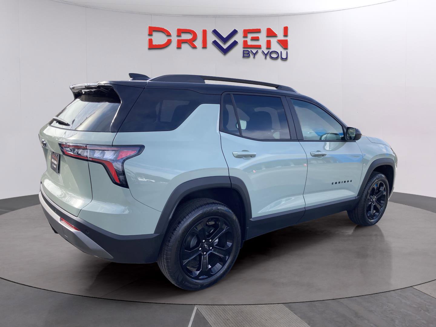 New 2026 Chevrolet Equinox LT w/ Convenience Package II image 5