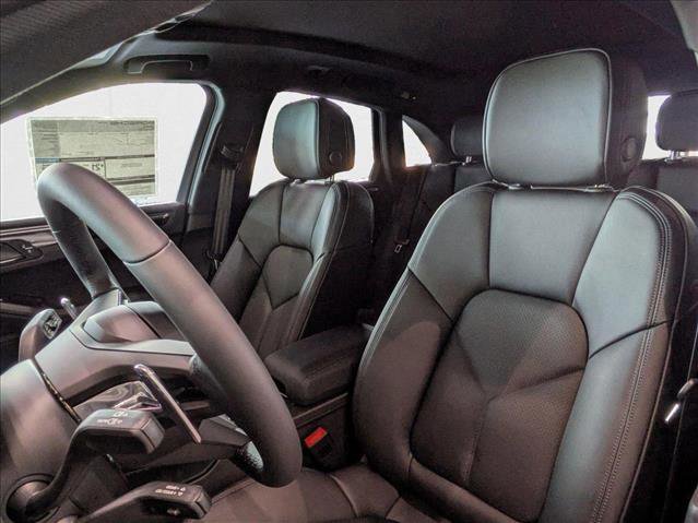 New 2025 Porsche Macan image 16