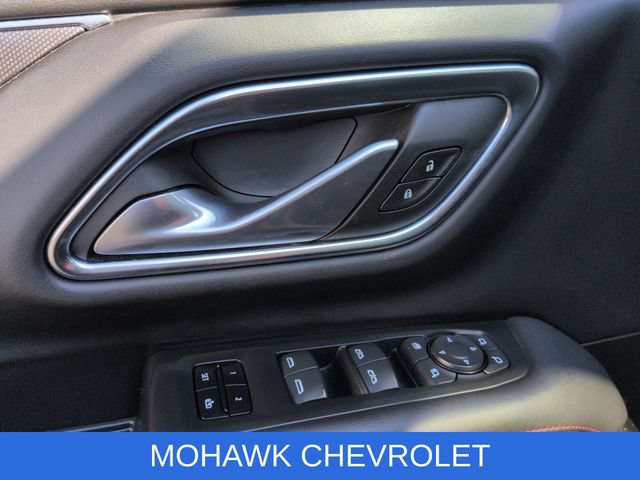 Used 2022 Chevrolet Suburban RST w/ Luxury Package AWD/4WD image 24