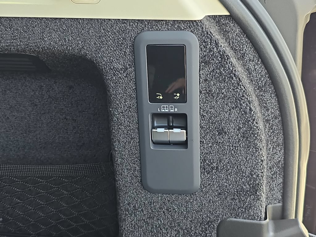 New 2026 Land Rover Range Rover SE AWD/4WD image 14