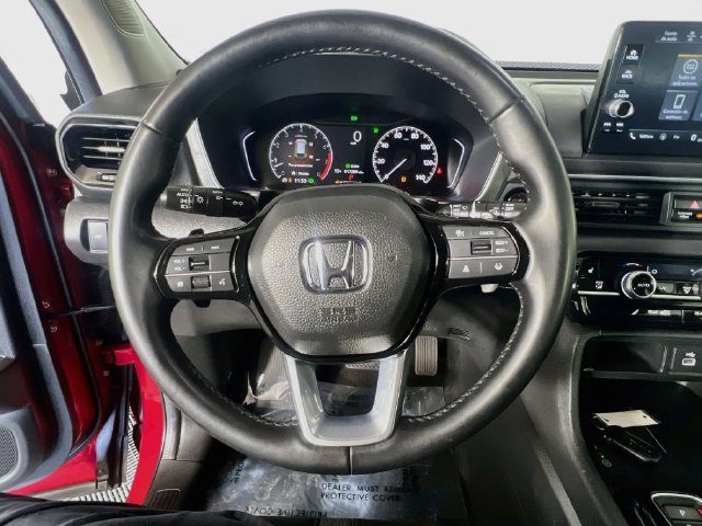 Used 2025 Honda Pilot EX-L image 16