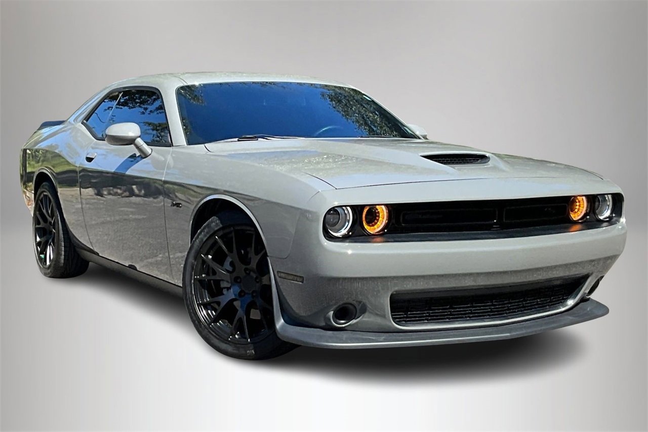 Used 2023 Dodge Challenger R/T w/ Blacktop Package image 2