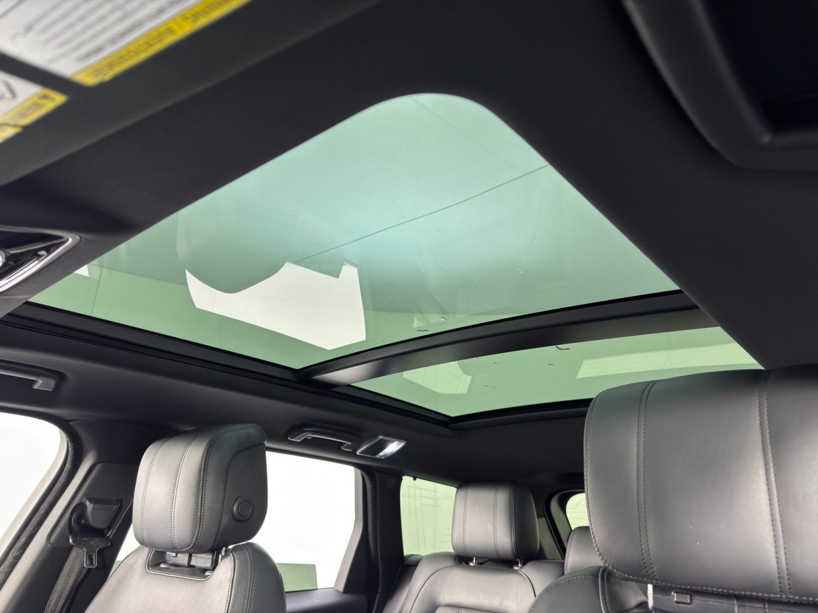 Used 2018 Land Rover Range Rover Sport HSE image 11