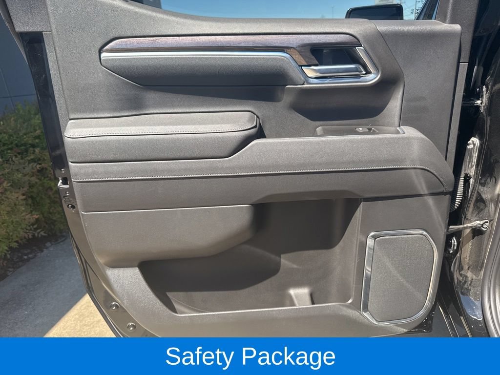 Used 2026 Chevrolet Silverado 1500 LTZ w/ Technology Package AWD/4WD image 13