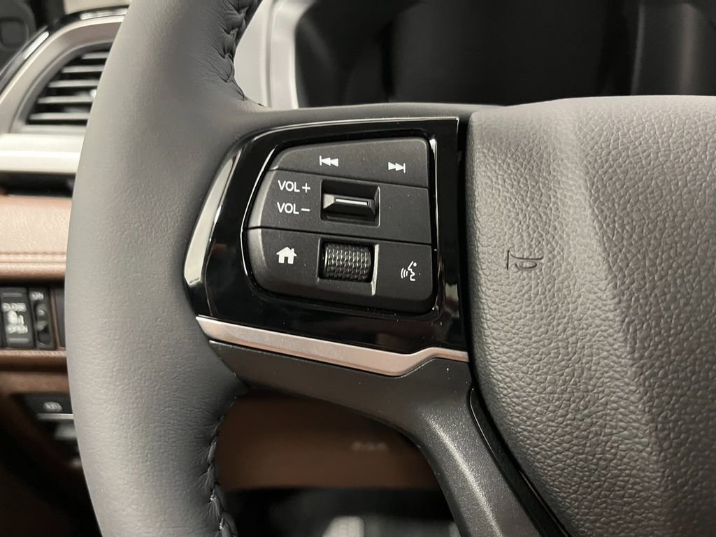 New 2026 Honda Odyssey Touring image 16