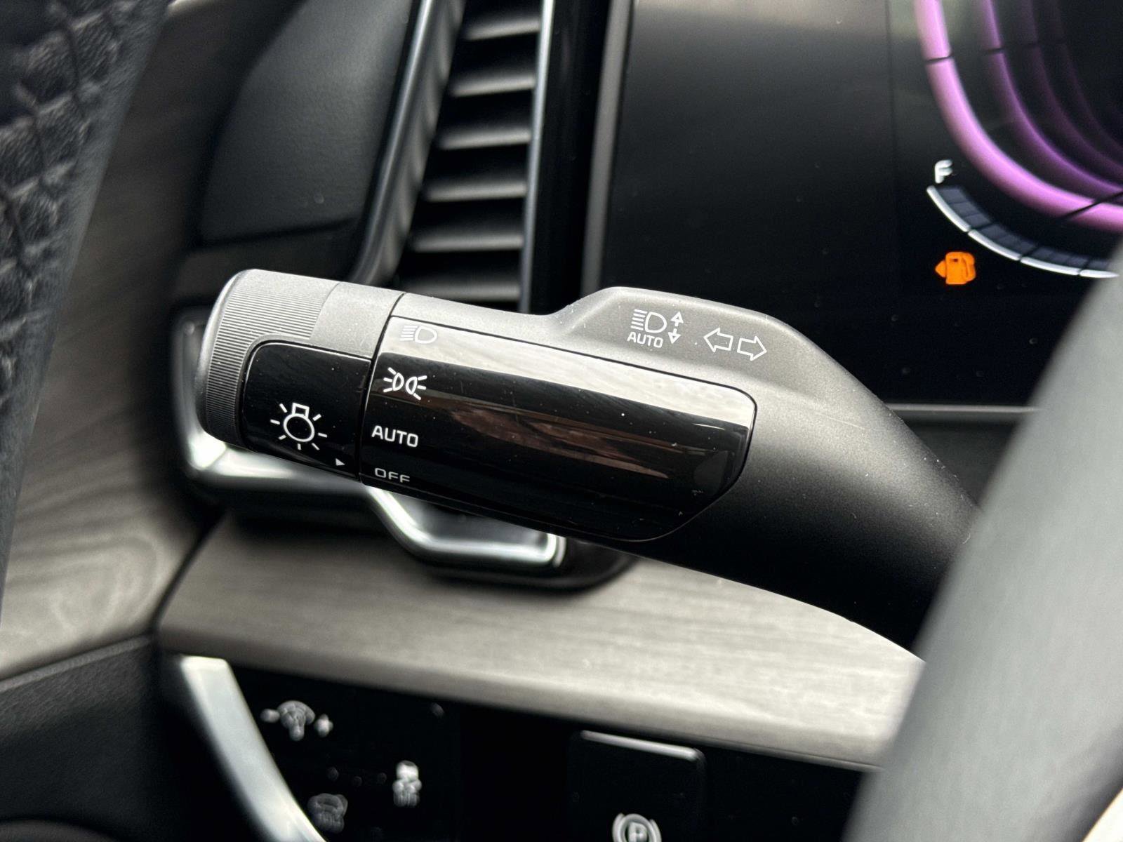 Used 2024 Kia Sportage X-Line w/ X-Line Premium Package image 10