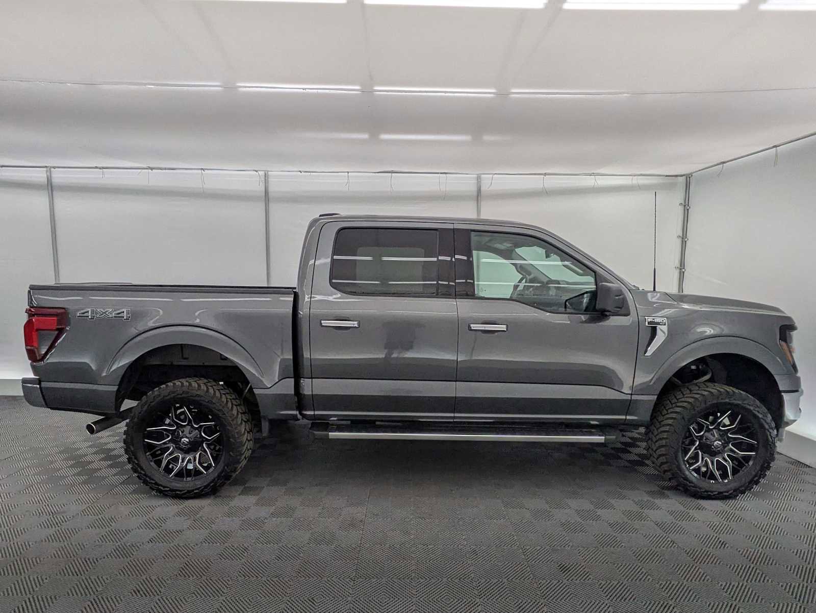 Used 2024 Ford F150 XLT AWD/4WD image 7