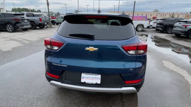 Used 2021 Chevrolet TrailBlazer LT w/ Convenience Package FWD image 9