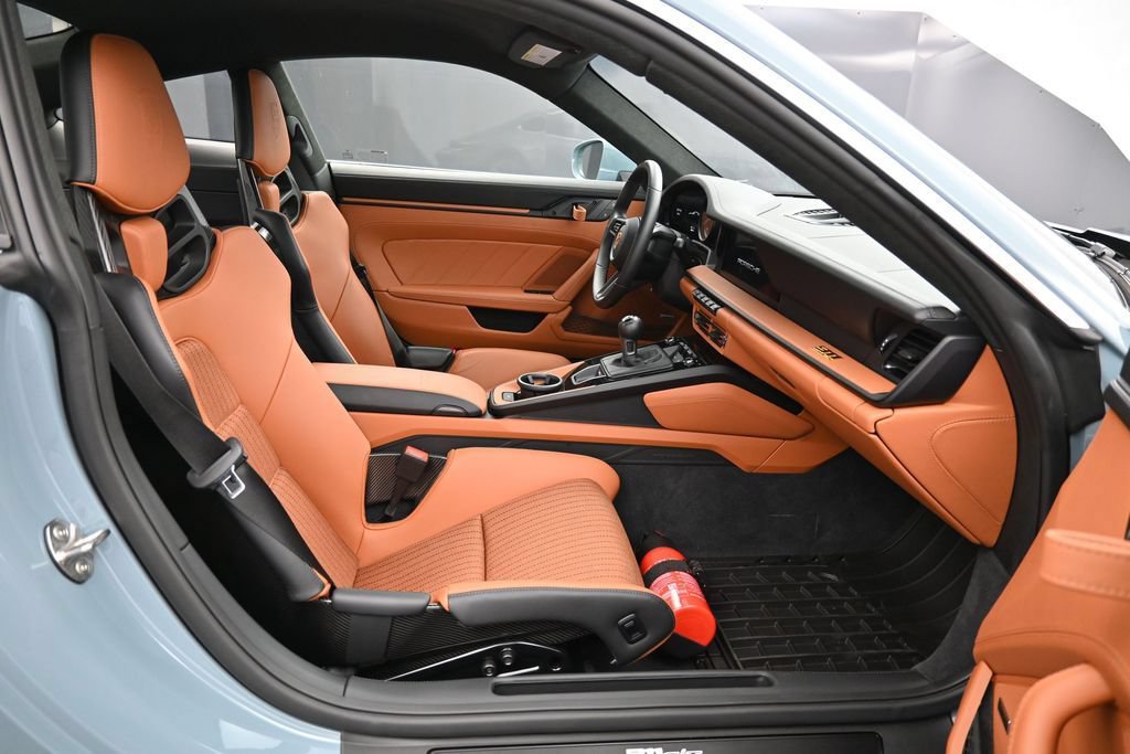 Certified 2024 Porsche 911 GT3 RS RWD image 31