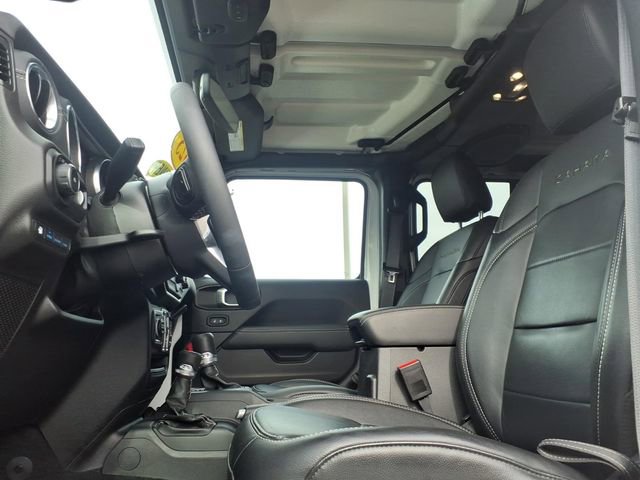 Certified 2023 Jeep Wrangler Unlimited Sahara w/ Cold Weather Group image 27