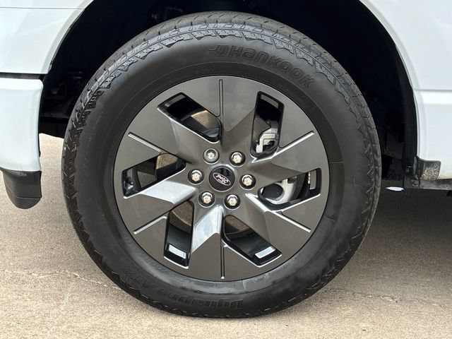 Used 2025 Ford F150 Lightning Lariat AWD/4WD image 30