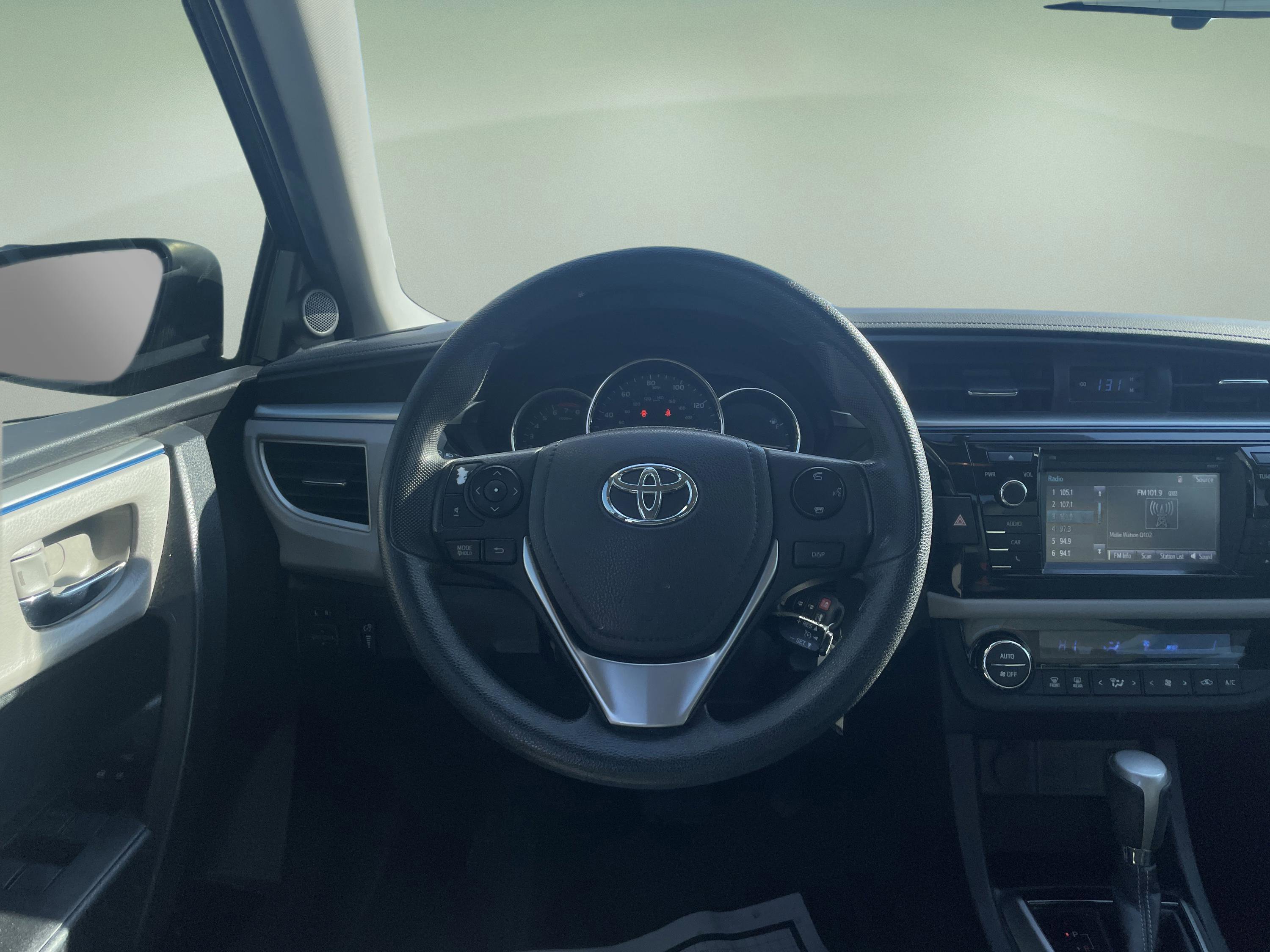 Used 2016 Toyota Corolla LE image 27