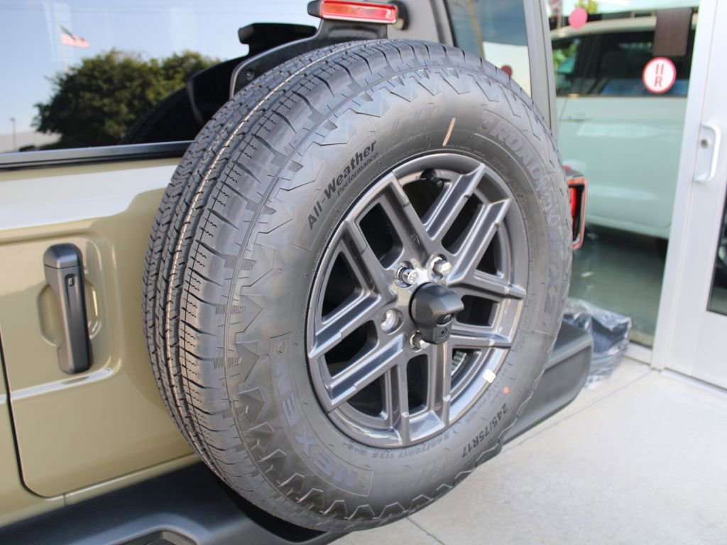 New 2025 Jeep Wrangler Sport S image 33