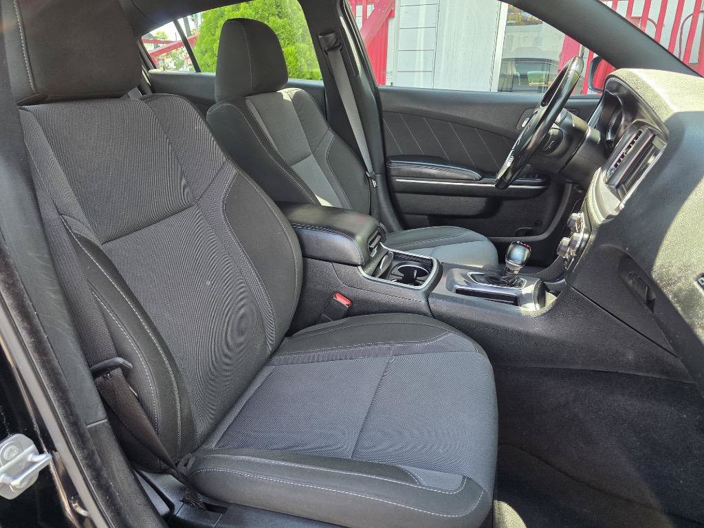 Used 2020 Dodge Charger SXT RWD image 24