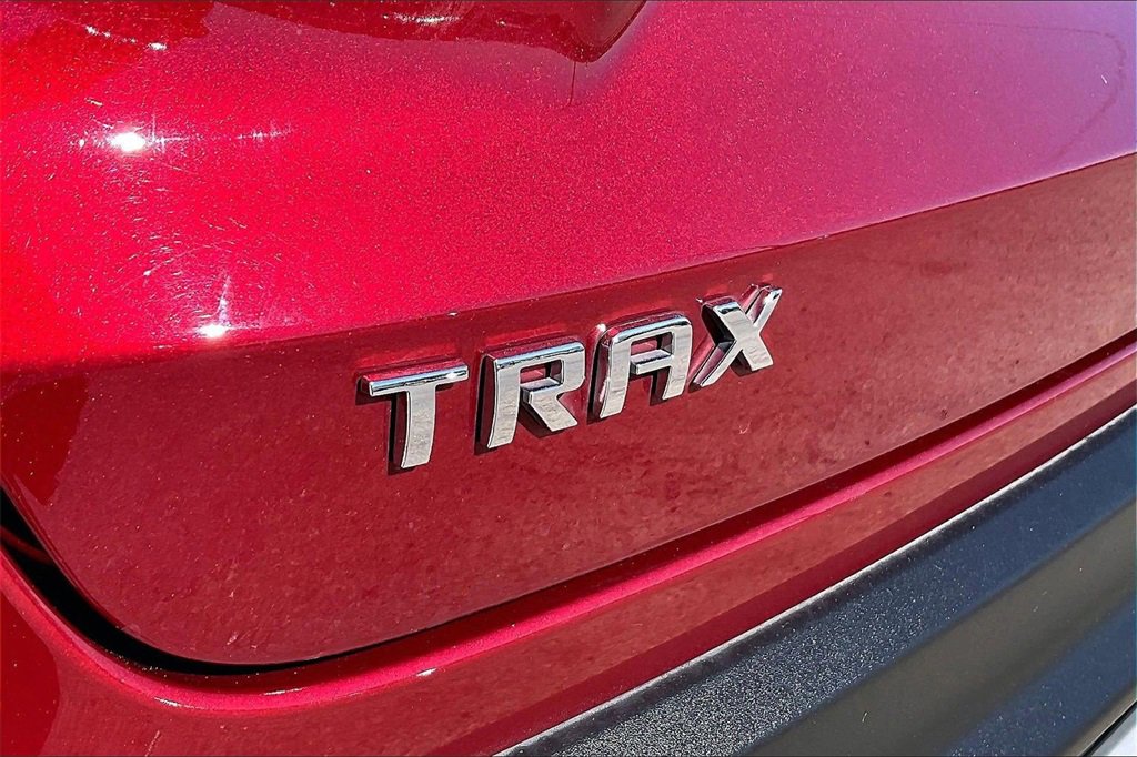 Certified 2024 Chevrolet Trax LT w/ Driver Confidence Package image 21