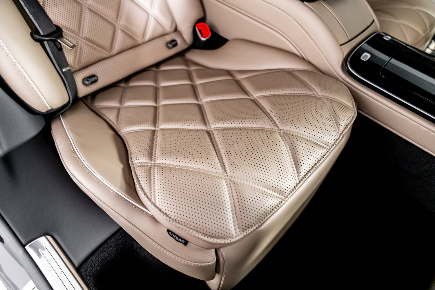 Used 2025 Mercedes-Benz Maybach S 680 4MATIC image 39