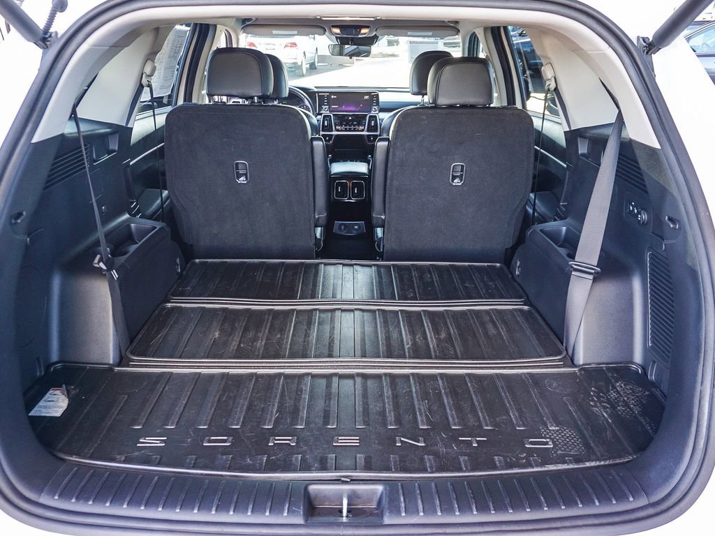 Certified 2022 Kia Sorento EX image 25