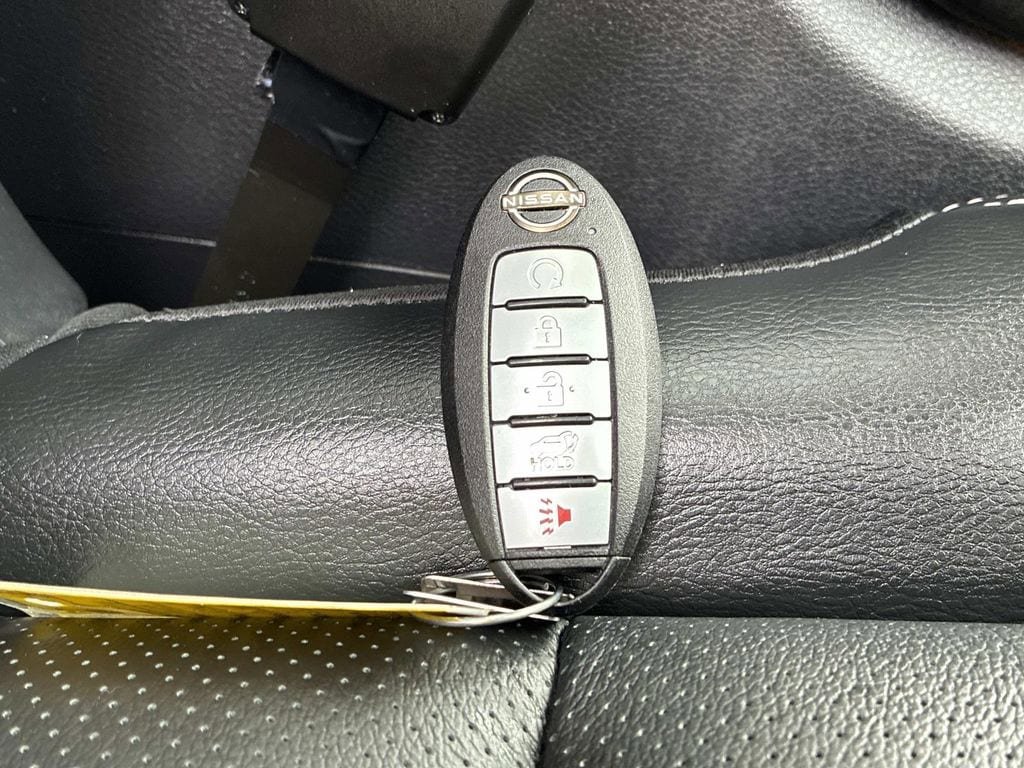 Used 2024 Nissan Murano SL image 9