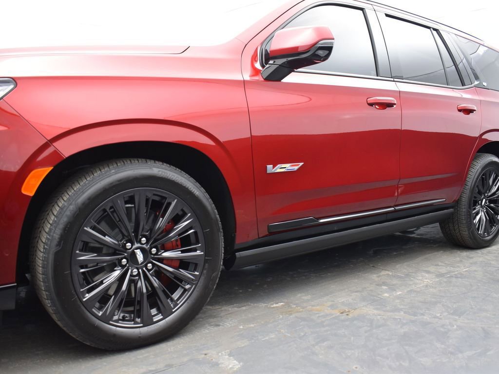 Certified 2023 Cadillac Escalade V w/ LPO, ONYX Package image 37