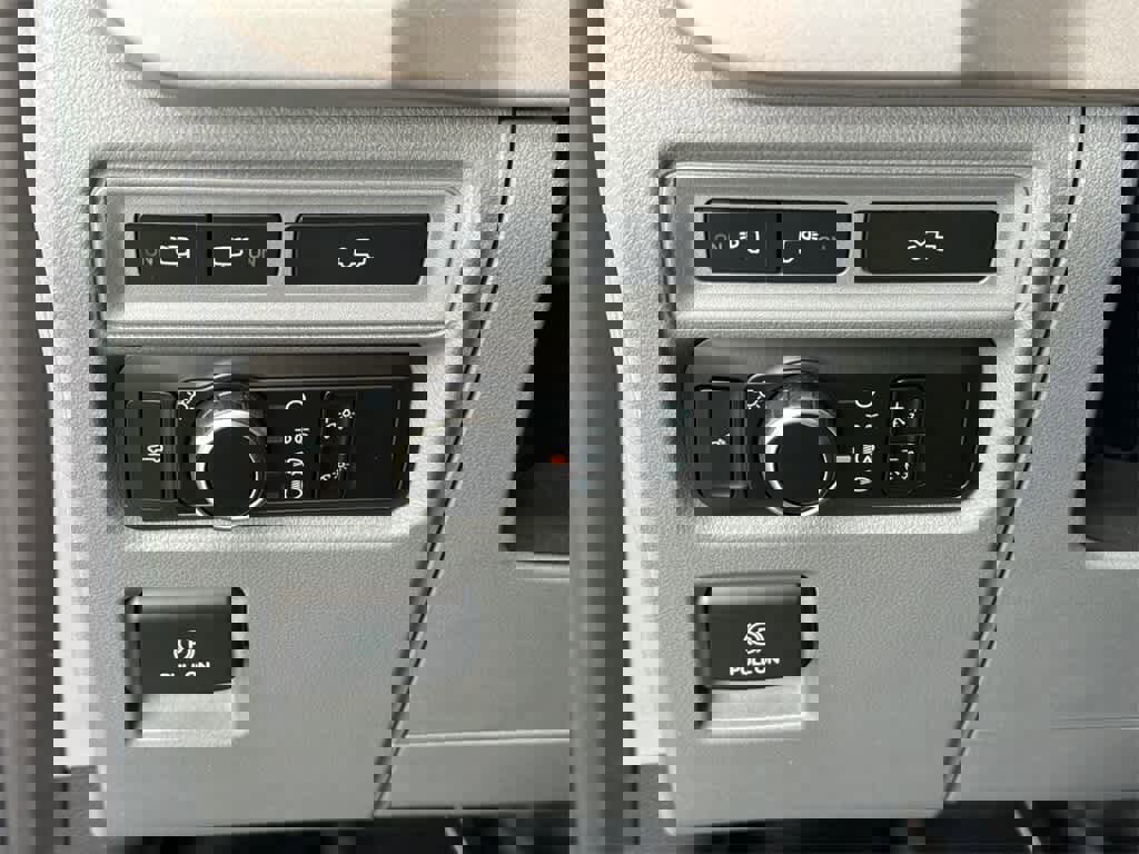 New 2023 Ford F150 Lightning Pro w/ Tow Technology Package image 33