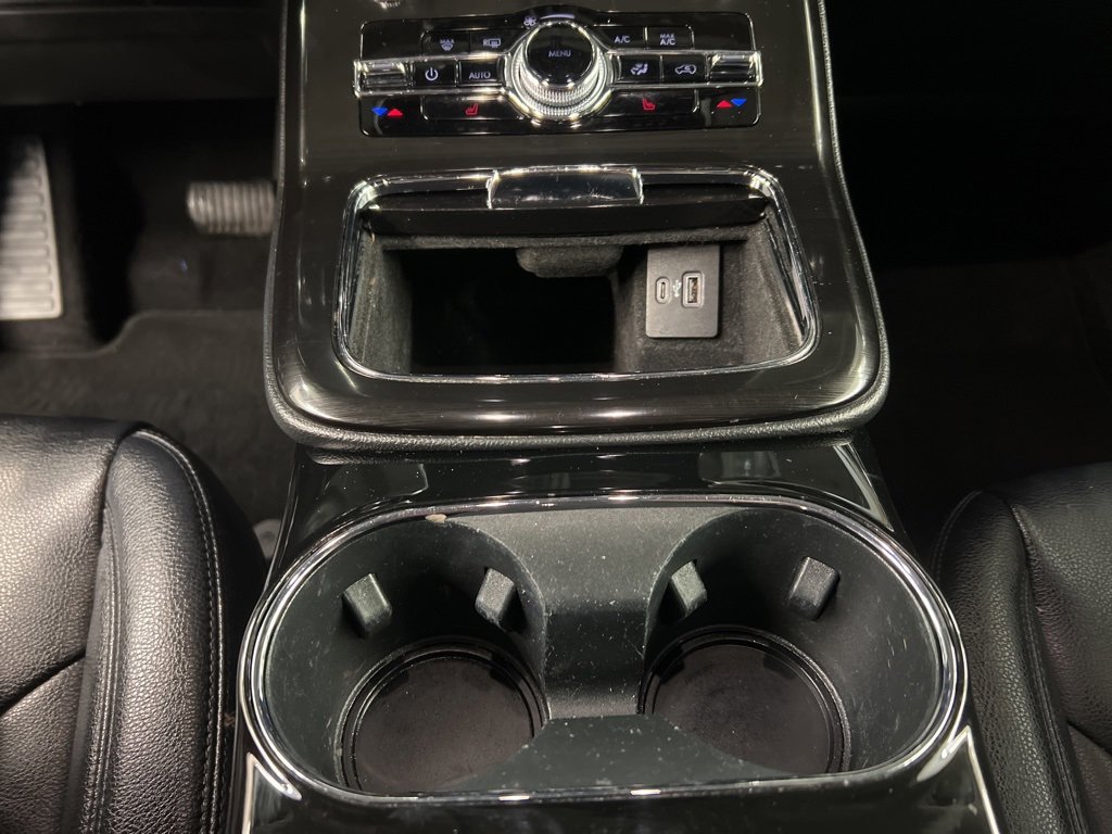 Certified 2022 Lincoln Nautilus AWD image 13