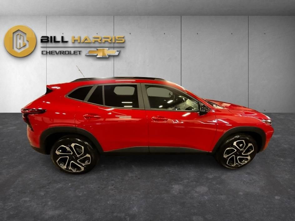 Used 2026 Chevrolet Trax RS w/ Sunroof Package FWD image 10