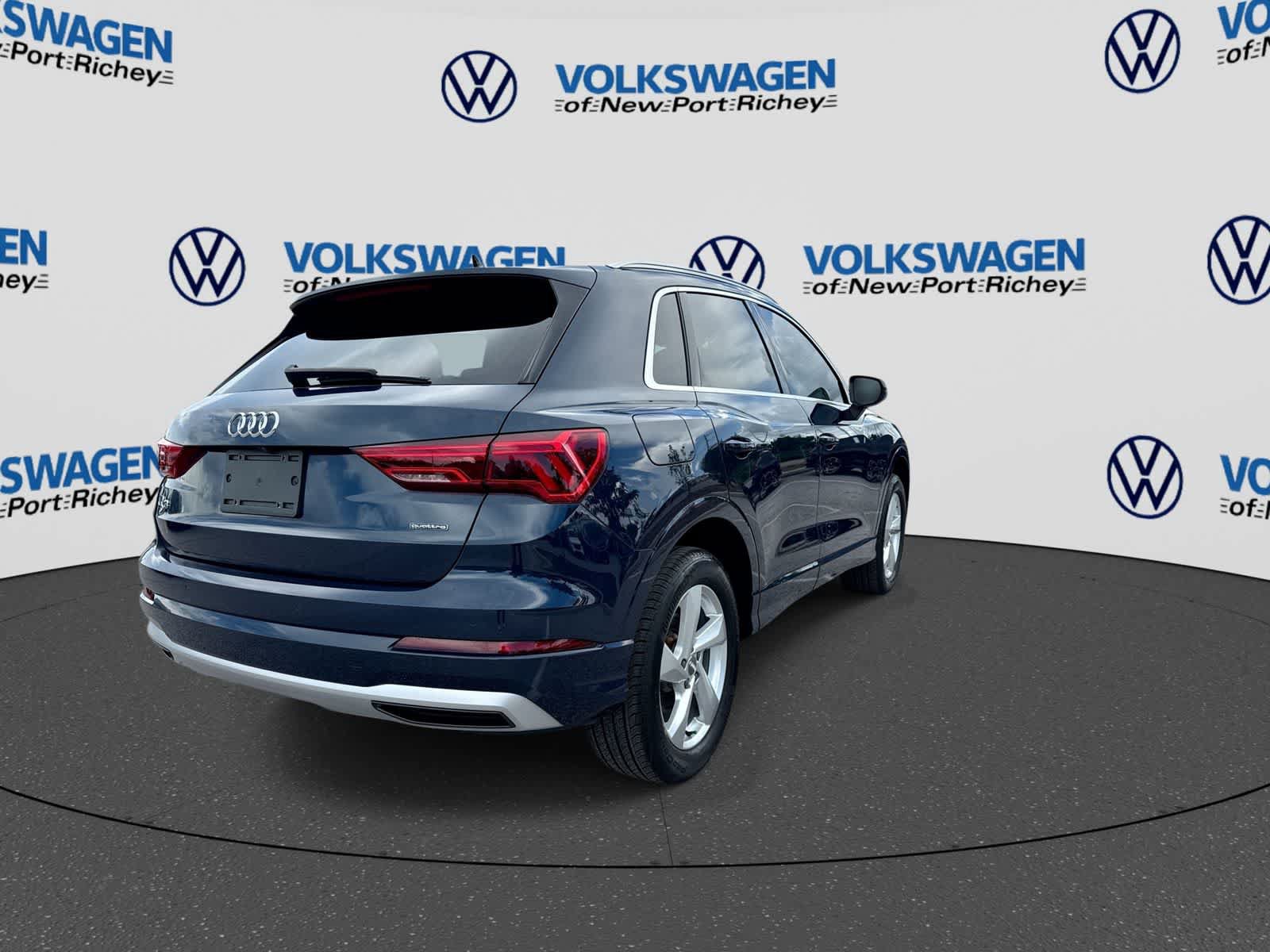 Used 2020 Audi Q3 2.0T Premium Plus w/ Premium Plus Package AWD/4WD image 6