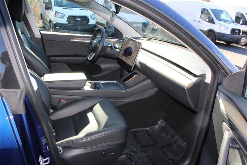 Used 2023 Tesla Model Y Long Range image 13