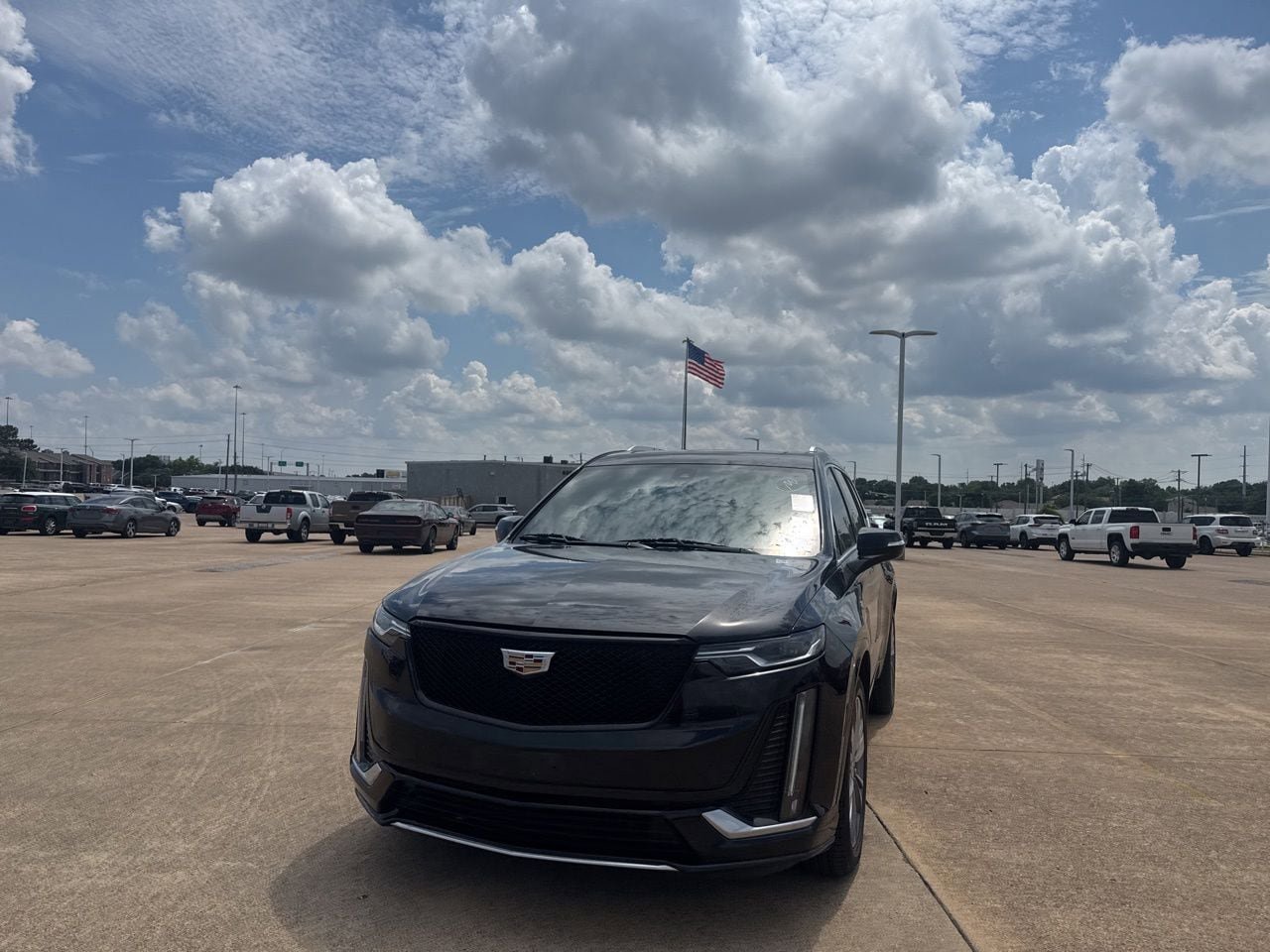 Used 2020 Cadillac XT6 Premium Luxury FWD image 7