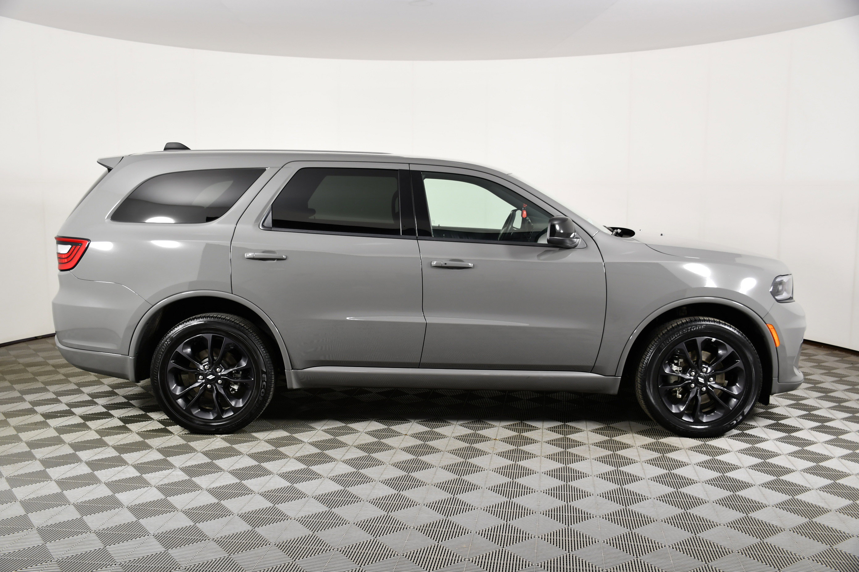 Used 2025 Dodge Durango GT image 4