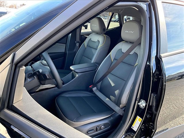 New 2026 Chevrolet Trax ACTIV w/ Sunroof Package image 9