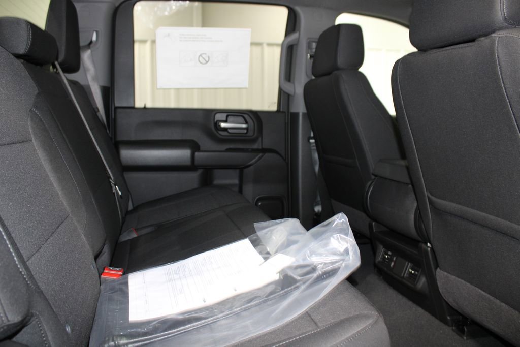 New 2026 Chevrolet Silverado 2500 Custom w/ Custom Value Package image 33