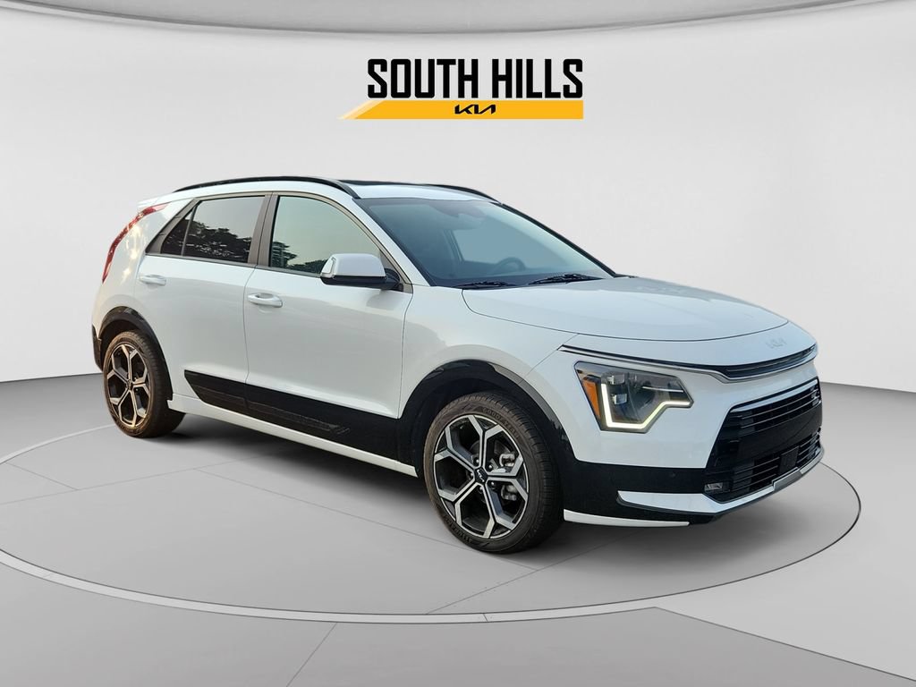 Certified 2024 Kia Niro SX Touring FWD image 6