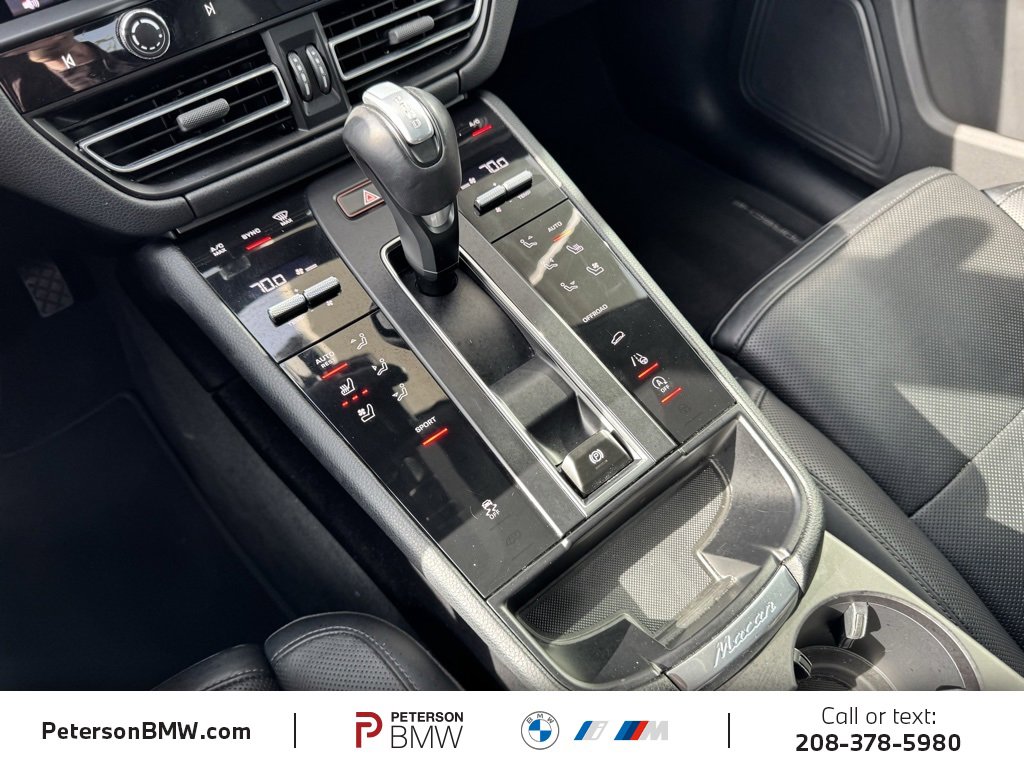 Used 2024 Porsche Macan image 33