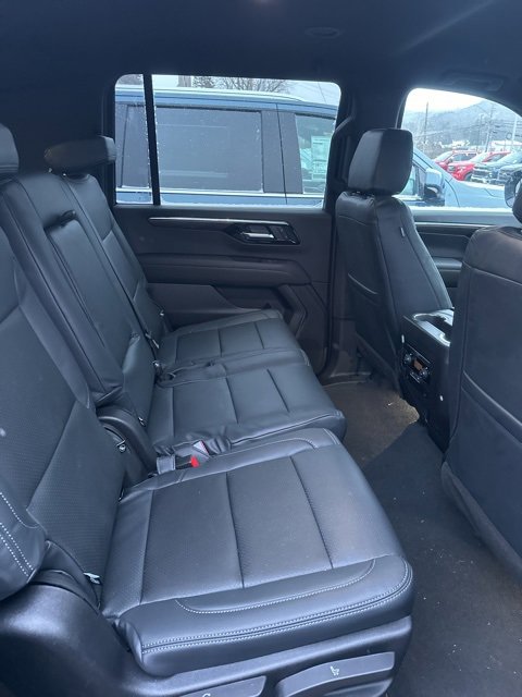 New 2026 Chevrolet Suburban LS image 4