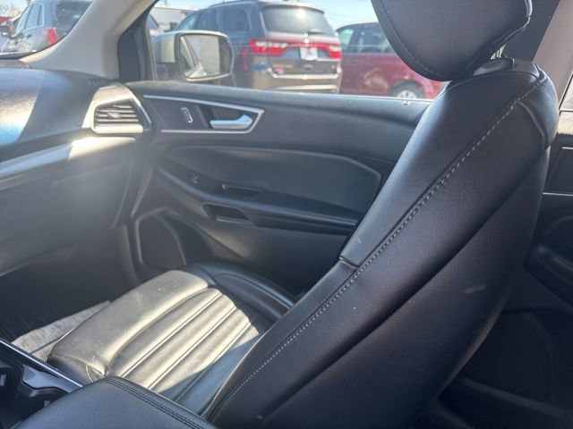 Used 2020 Ford Edge SEL w/ Convenience Package AWD/4WD image 17