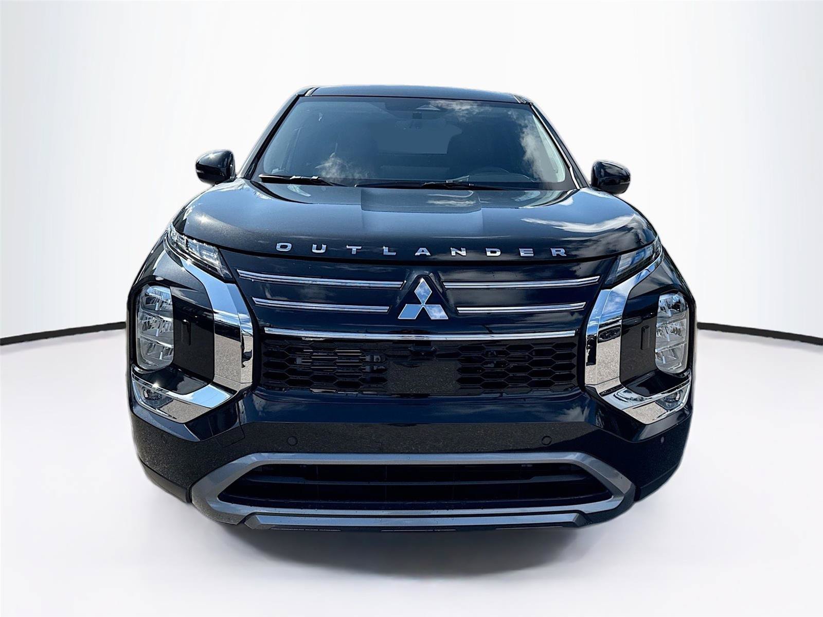 New 2026 Mitsubishi Outlander SE AWD/4WD image 3