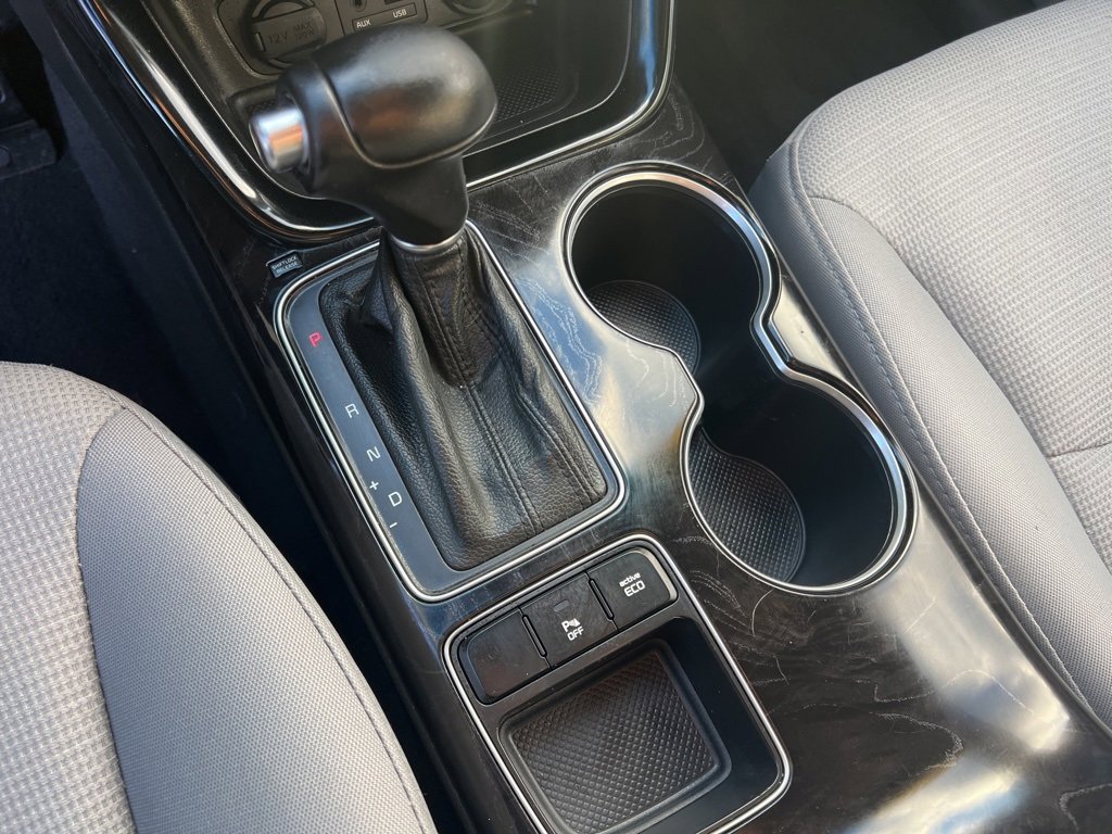 Used 2015 Kia Sorento LX image 17