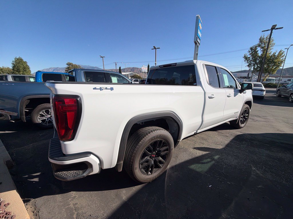 Used 2024 GMC Sierra 1500 Elevation AWD/4WD image 4