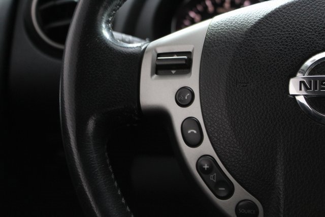 Used 2012 Nissan Rogue SL image 18